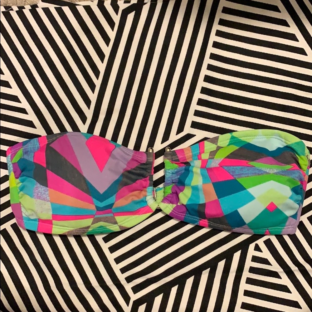 Top swim wear size medium